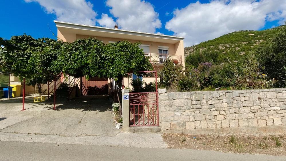 Apartman Dolores Kuciste Exterior photo